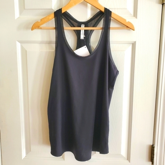 NWT Fabletics Mosa Tank Size S in Black - Picture 2 of 8